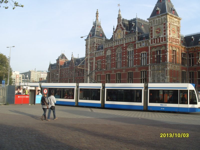 s1052078frontofthecentralrailwaystationatamsterdam.jpg