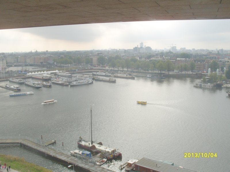 s1052161viewatinnerharbourofamsterdam.jpg