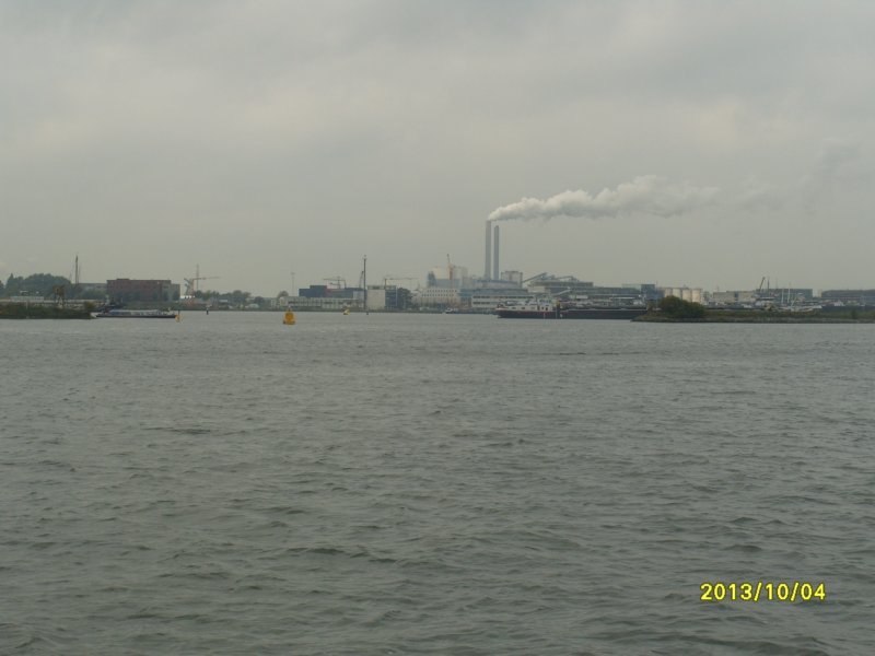 s1052203viewatamsterdamharbour.jpg