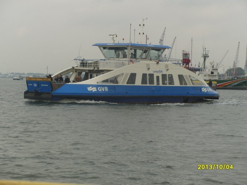 s1052210harbourferry.jpg