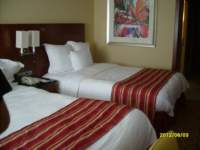 s1050124roominmariotthotelamsterdam_small.jpg