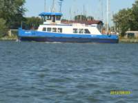 s1050153harborferry_small.jpg