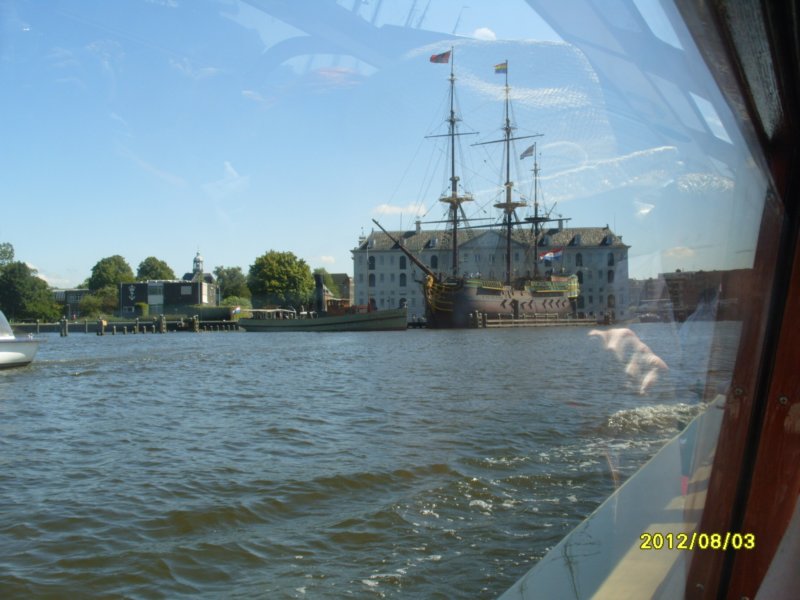 s1050156scheepvaarthuisnavymuseumbuilding.jpg