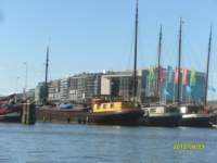 s1050164innerharboramsterdambackgrondmainliberarybuilding_small.jpg