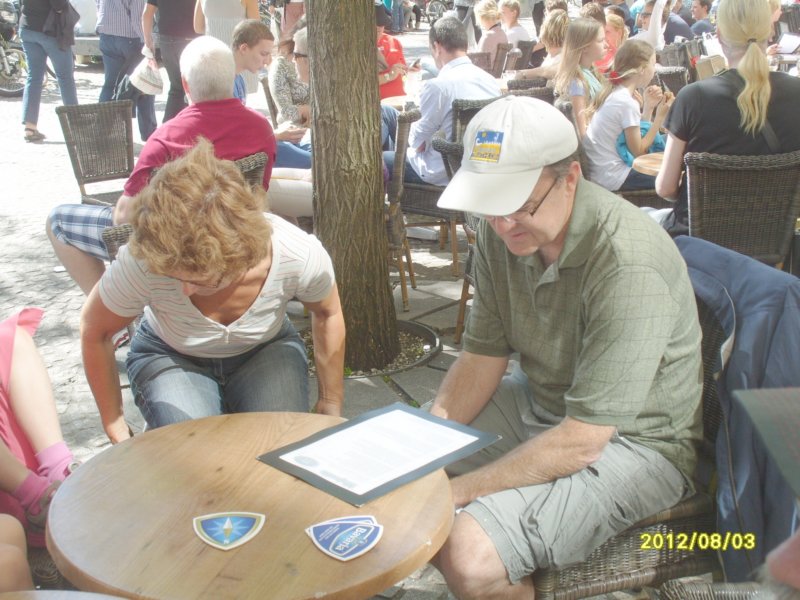 s1050199visitingdamsquareamsterdam.jpg