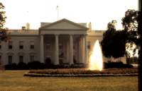 usa631thewhitehousewashington_small.jpg