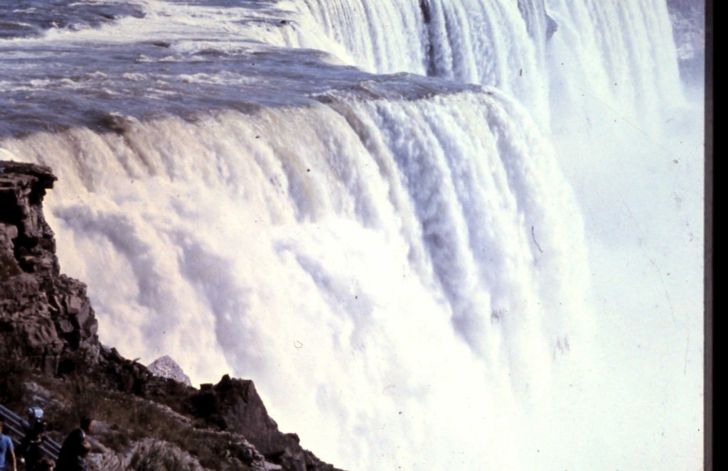 usa722niagrafalls.jpg