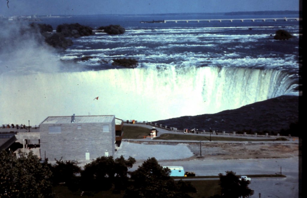 usa736niagrafalls.jpg